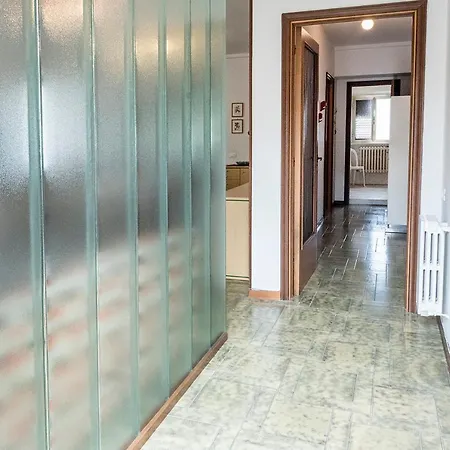 A28 - Poggio, Ampio Trilocale Con Portico * Poggio (Marche)