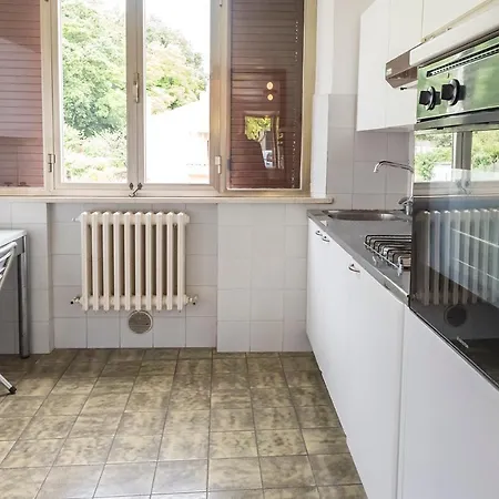 Apartment A28 - Poggio, Ampio Trilocale Con Portico
