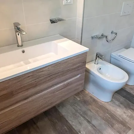 Apartment A28 - Poggio, Ampio Trilocale Con Portico